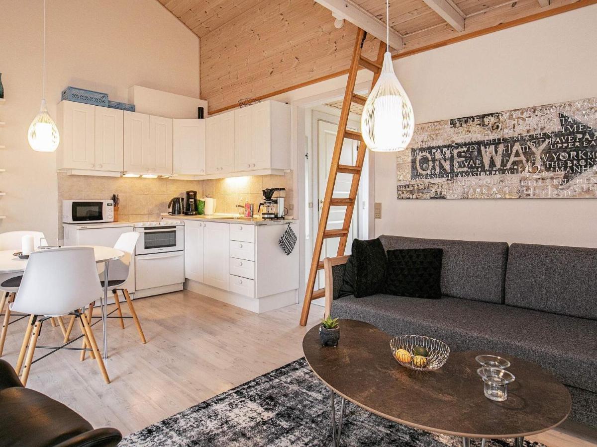 4 Person Holiday Home In R Sk Bing Aeroskobing Exterior photo