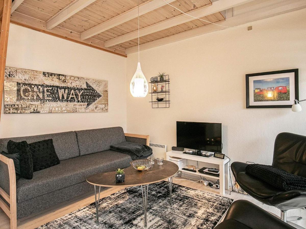 4 Person Holiday Home In R Sk Bing Aeroskobing Exterior photo